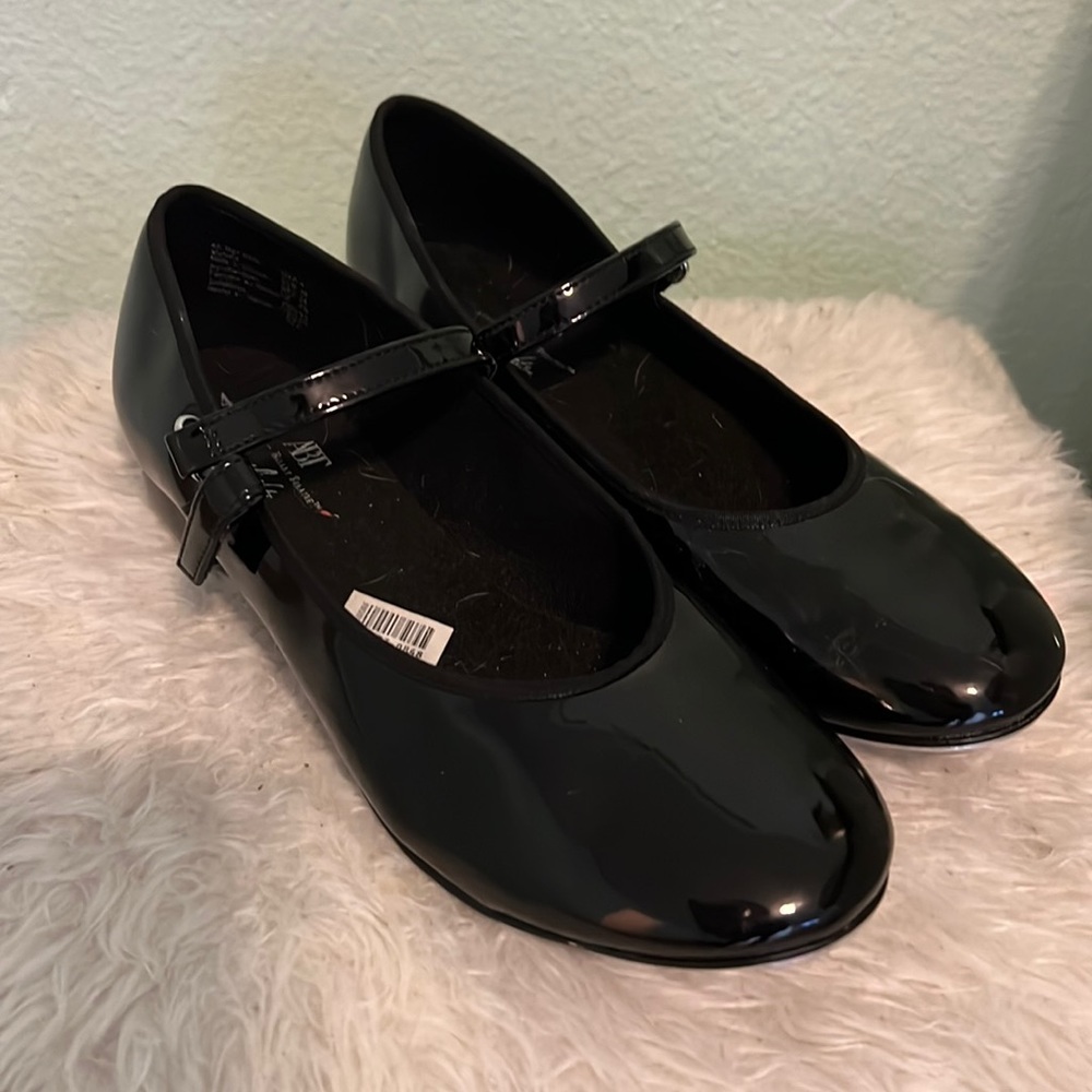 Girls tap shoes size 4